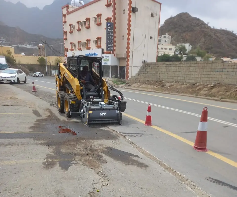 تجهيز سطح الطريق لإعادة الرصف